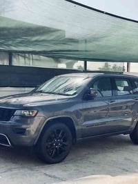 geepكراند شيروكي موديل 2018وارد امريكي كير محرك حداديه مكفولات مواصفات...