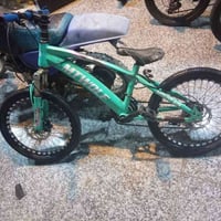 بسكليتين • اخضر ٣٥ • اسود ٣٥