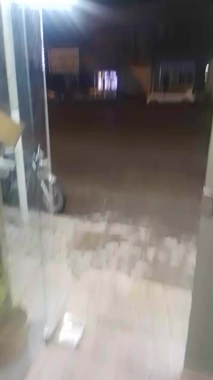 اكسبانا للبيع الطول 10متر والعرض 2متر للبيع ***********
