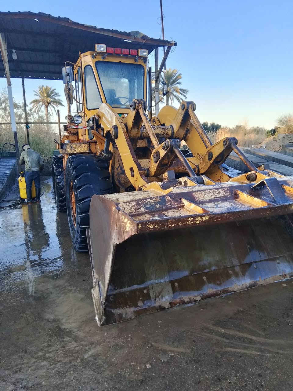 شفل عادي موديل 79 محورة كلها بي رقم بصرة الماني مكان الشفل رمادي الاتصال ***********
