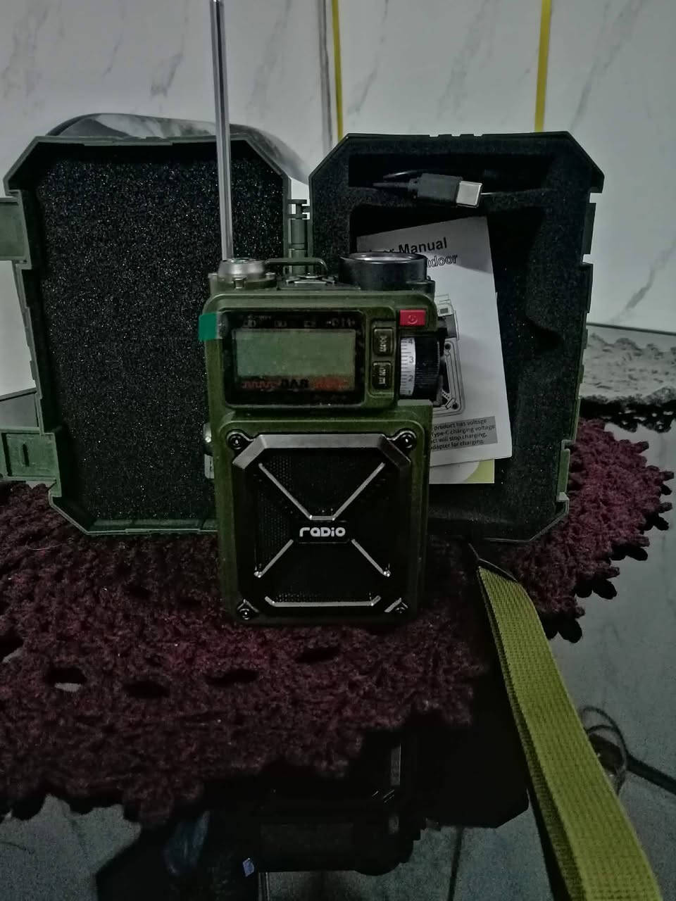 ❤️توفر العملاق D11 ❤️
راديو Greadio المحمول الذي يعمل بالطاقة الشمسية، يدعم DAB/DAB+/FM، مزود بتقنية بلوتوث 5.3، ومصباح يدوي، ورافعة يدوية، وراديو طوارئ يعمل باللف، وبطارية قابلة للشحن بسعة 4000 مللي أمبير مع زر استغاثة، ومنفذ USB، ومنفذ بطاقة SD، ومنفذ سماعة رأس، وخاصية الضوضاء البيضاء.
خلي سعرك وبالعافيه 😘
ينباع ب٧٥ الف


**إذا كنت صاحب هذا الإعلان وتريد حذفه لأي سبب، رجاءا أرسل رسالة إلى الدعم الفني**