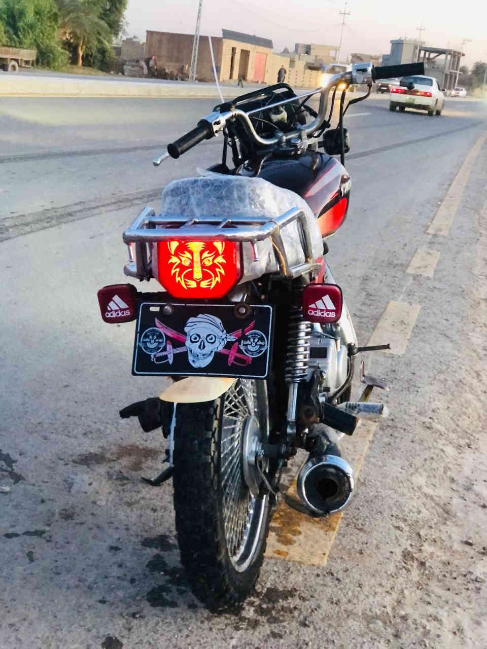 تايكر 2020 جاهز من كلشي
لا صرف ولا صوت  ولا ينكط دهن 
كهربائيات كلها شغالة نشاط فوول 
السعر 300 وبي مجال ويرهم مراوس 
العنوان الشركاط الساحل الأيسر اسديرة وسطى 
***********  بي واتساب
