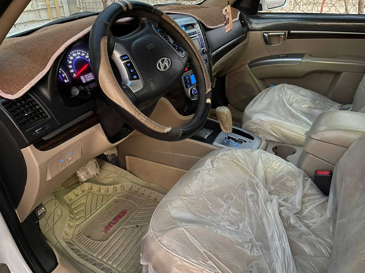 سلام عليكم ورحمة سياره سنتافي مديل 12 كلين السيارة كلشي ماناقصهة بيهة بارد شوة المحرك 4 سلدر مكانه سامراء باقي التفاصيل السيارة فول مواصفات الشريك السعر 157 / ***********
