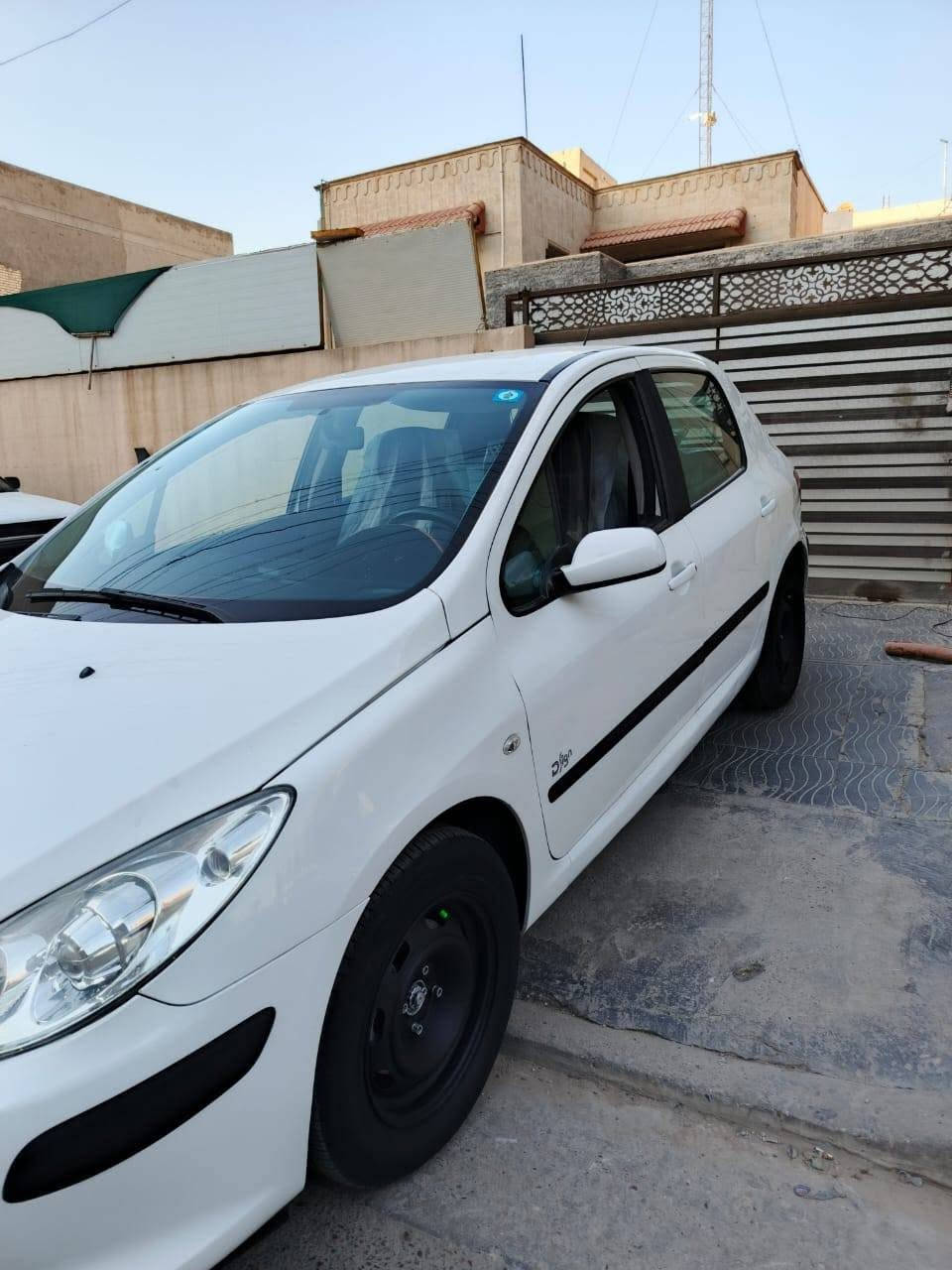 السلام عليكم
بيجو 307
2007
كير مكينه مكفولات
مكينه 2200
صدر امامي خلفي مكفول
تخم تاير 
تبريد ثلج
صبغ دعاميات 
رقم بغداد مشروع وطني
65 وبيه مجال 
مكان كراده 
***********
