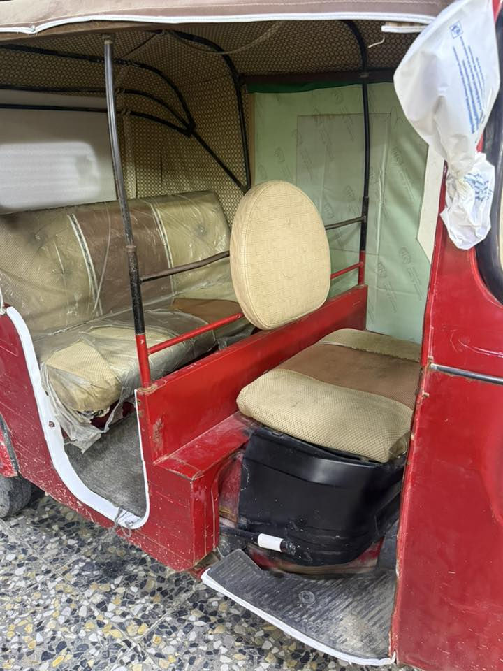 السلام عليكم تكتك موديل 17 شهر 12اوراق كاملات كهربائيات كله شغاله المكان الكماليه شارع المصرف السعر 2700 رقمي ***********
