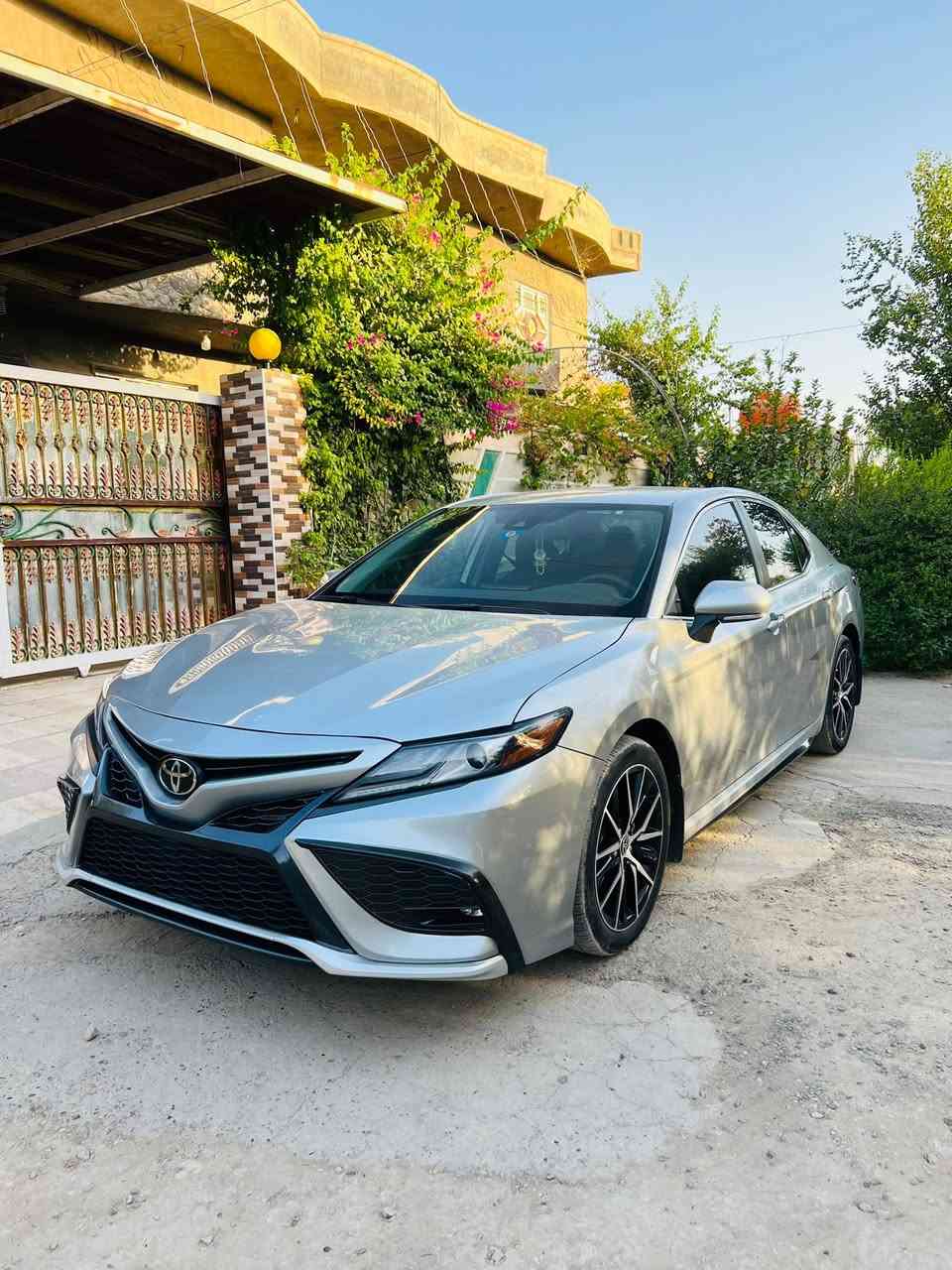 السلام عليكم
للبيع كامري 2023  ماشيه 40 
امريكي حادثها جاملغ وبنيد 
محرك 2500 مواصفات SE كشنات جلد كهرباء رادار امامي كامره شاشه اشاير بالمري شفتات لايت زنون 
فحص مؤقت 

السعر 180 وبيها مجال 

العنوان كربلاء الحسينيه
 
للتواصل ***********
