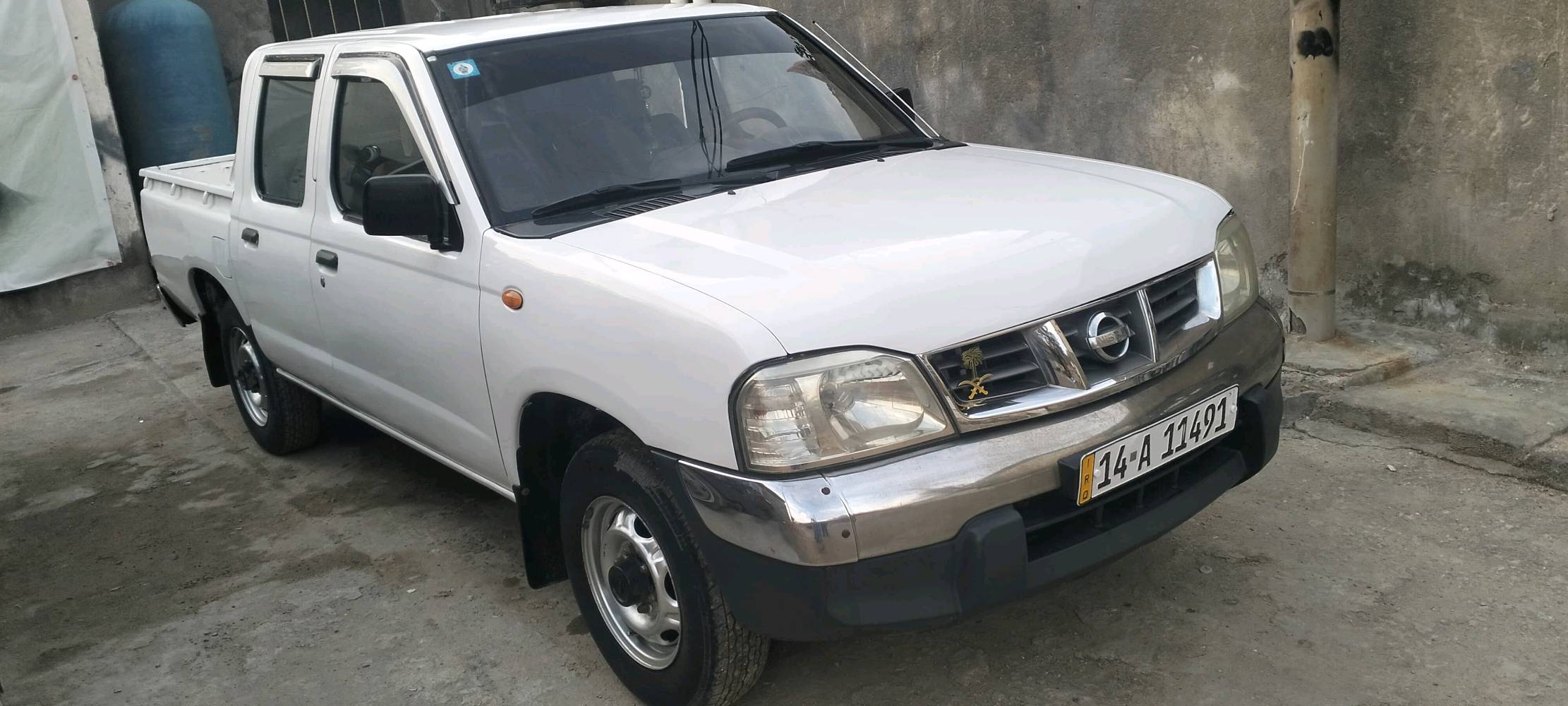  سلام عليكم سياره نيسان شبوط مديل 2006 سياره كفاله من ضربه وكصه سياره مصبوغه صبغ عام محرك كير اكسل ماشالله سياره جاهزه من كلشي 

