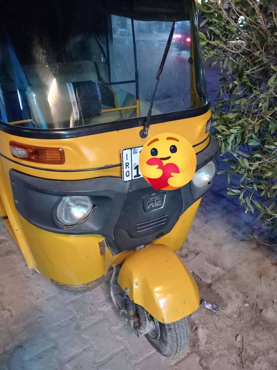 موديل ٢٠ شهر ١٢
رقم انكليزي
تحويل شوكت ما يعجبك
السعر 6 ونص و بيها مجال

***********
