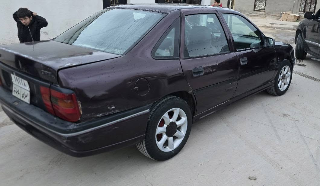 ئۆپڵ ڤیکترا بۆ فرۆشتن مۆدیل 1992 مەکینە 18و گێڕ عادیە بۆ جوانی کلێر. عامە سعری ۳۹ وەرەقەو مەجال ژمارەی خاوەنی ‌*********** واتسئاپی لەسەرە سەیارەکە لەکەرکوکە أربيل, العراق
