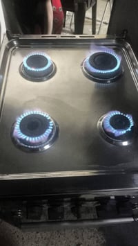 طباخ • للبيع • ٨٠