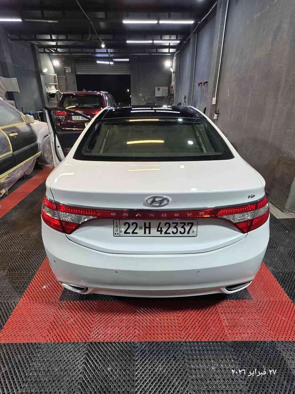 نوع السيارة / ازيرا  /V 6/
مديل / 2014
الون / ابيض 
مري شفط/ برده  جانبيه /برده خلفيه /تحكم كشنات كهرباء  / هاند  بريك. كهرباء /  //
  /AUTO HOLD
الرادار الامامي وخلفي /مانع  انزلاق /
زراق لايت / بانورما /
تشغيل بصمه/
لايت زنون 
***********
***********
السعر 145
