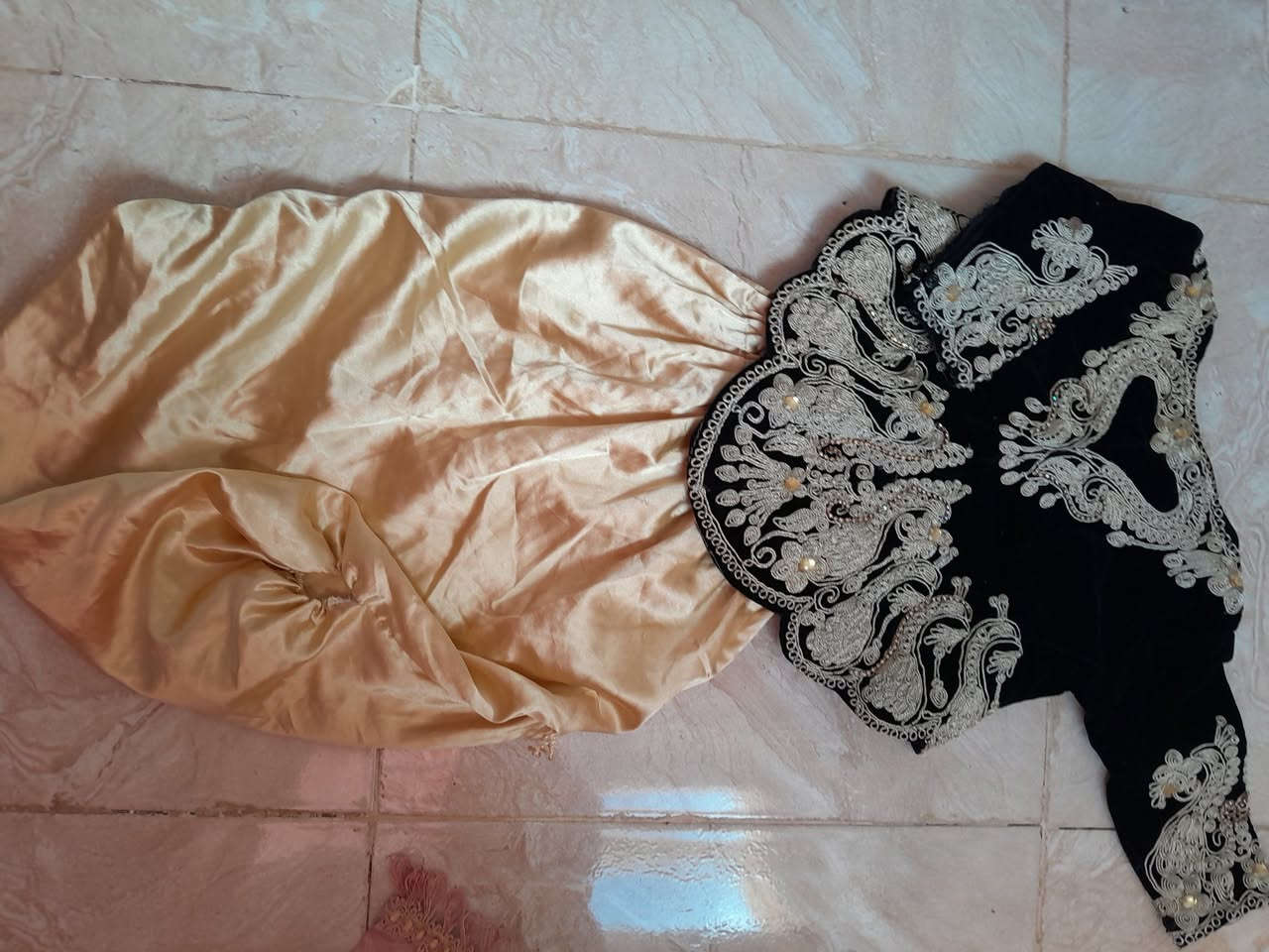 ملابس بنات صغار للكراء بسعر مغري 
المكان الهاشمية
 مرحبا بالجميع


**إذا كنت صاحب هذا الإعلان وتريد حذفه لأي سبب، رجاءا أرسل رسالة إلى الدعم الفني**