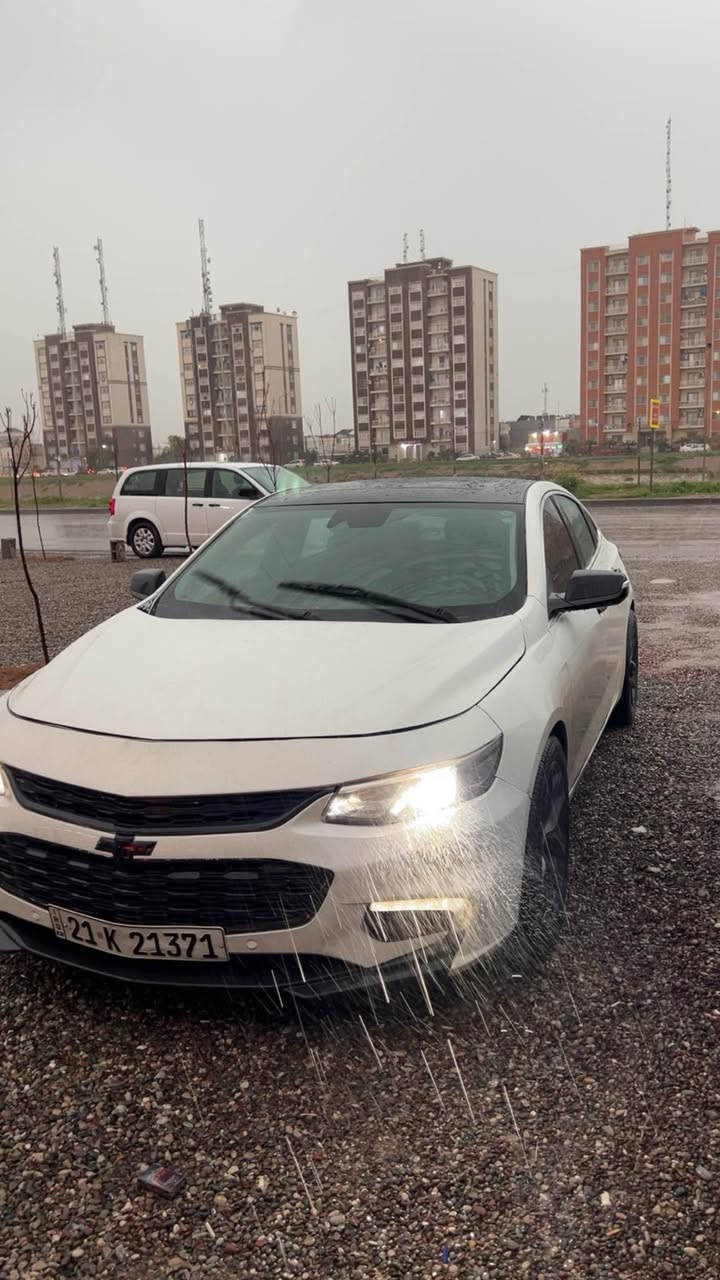 Malibu 2017 premier 20 turbo 260Hp
مەکینە گەورە مرغوب فوول مواسەفات  
پانوراما  سقف رەش کوشین جلد هیتەر خزن کارەبایی  برێک بصمە ئۆتۆ هۆلد ئۆتۆ پارک شاشە گەورە تبرید مرکزی رادار خەتی جادە فوول ..... ..  سیارەکە وەکو لێدان ٤ پاچەی هەیە تۆزێ ناوی گرتووە بەس سبوغ عام کراوە بۆ جوانی و یەک ڕەنگی  گێر مەکینە تبرید کارەبایی هەموو شتی بە شەرت زۆر نەرم و بە کێشە  چوار تەیە و ویلی سپۆرت لۆک لەسەرە  
هەولێر 
***********
سعر 88$ مجال أربيل, العراق
