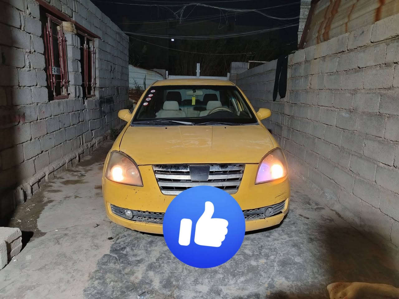 السلام عليكم شيري اي فايف للبيع كير جديد محرك كايم بلاديه رقم الماني بغداد سنويه لل 27 السعر 28 مكان السياره بغداد رقم ***********
