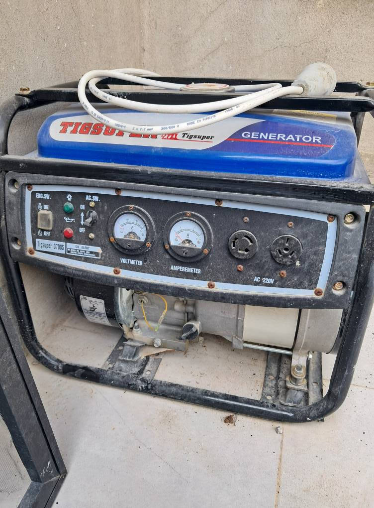 للبيع 
السعر ١٥٠ الف 
***********
