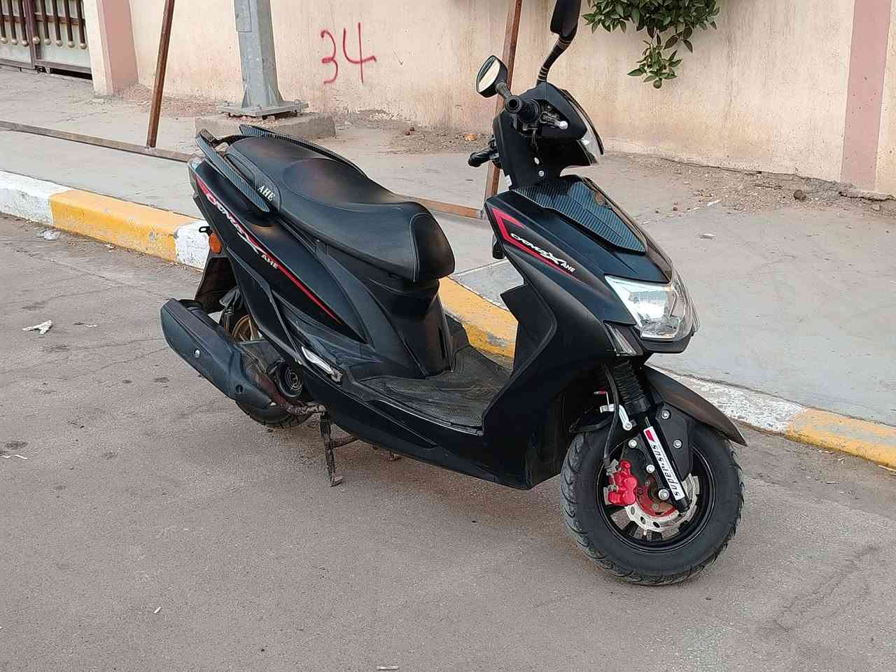 سلام عليكم
للبيع
سكنز ٢٥
مكينه ماكس
الدراجه مكفوله من تاير للتاير
ما مفتوح بيه برغي
مكفوله تنقيص وتبخير
سعر ٦٧٥ الف وبيه مجال قليل
مكاني سده الهنديه
***********
