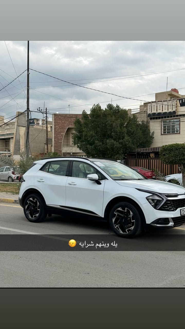 السلام عليكم
كيا سبورتج موديل 2024 سيارة فول مواصفات مكفولة خليجي 
رقم بغداد مكانها بغداد 
ماشيه 17,000km
بانوراما 
تدفئة كشنات 
كراسي كهرباء 
صندوك كهرباء 
شفتات ستيرن 
هند بريك بصمه 
تدفئة ستيرن 
الاطار الخارجي لسياره لاماع 
ويل حجم 19 
للاستفسار الاتصال متوفر واتس اب ***********
