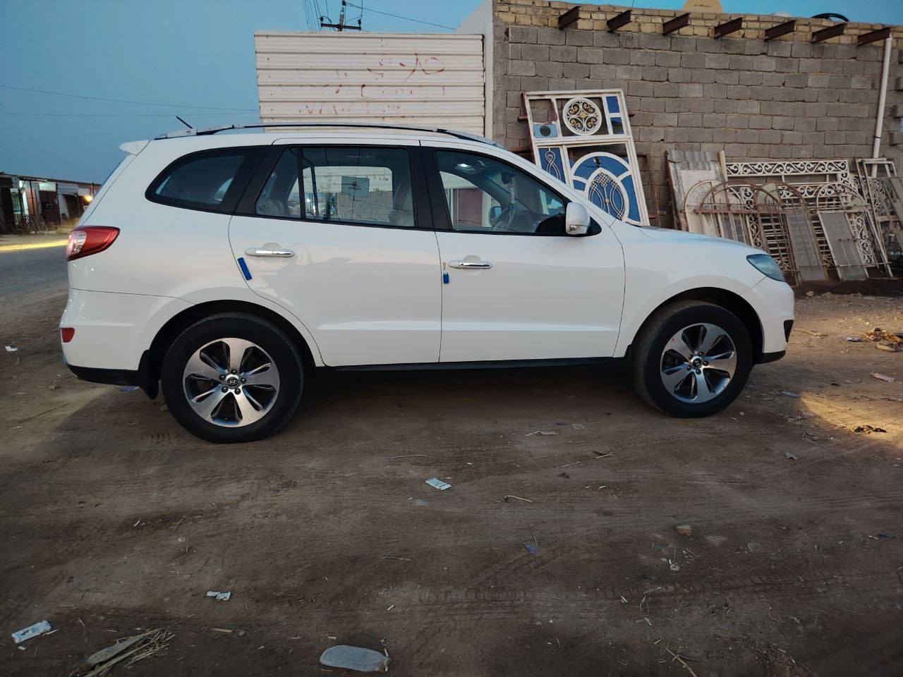 سنتافي 2012 رقم بغداد انكليزي كامل مواصفات واحد على واحد فتحه سقف بصمه مرايا جانبيه شفط   سعر // 180 و بيها مجال للاستفسار ***********  / ***********
