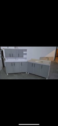 كاونتر خشب bdf نضيف شخط مابي  السعر 200  الحجم متر ونص 150cm  العنوان ...