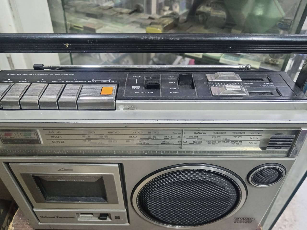 راديو ومسجل ناشيونال باناسونيك ياباني اصلي شرط الشغل


**إذا كنت صاحب هذا الإعلان وتريد حذفه لأي سبب، رجاءا أرسل رسالة إلى الدعم الفني**