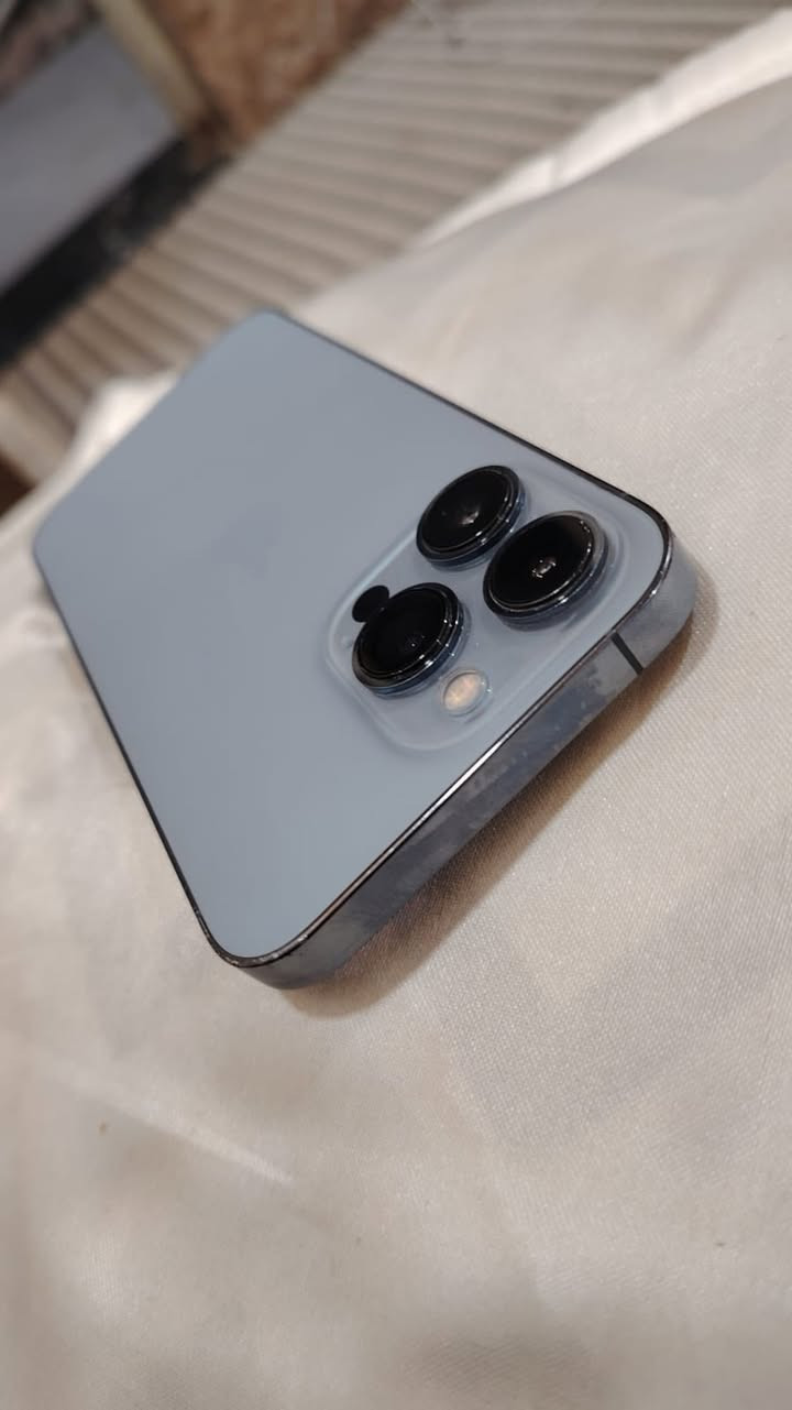 سلام عليكم 13برو فقط بطاريه ٧٩الجهاز بحالت الوكاله برطاني اصلي مستبدل شاشه فقط اصليه شديته ب٩٠ السعر ٤٠٠وبي مجال العنوان ناصريه مركز ***********
