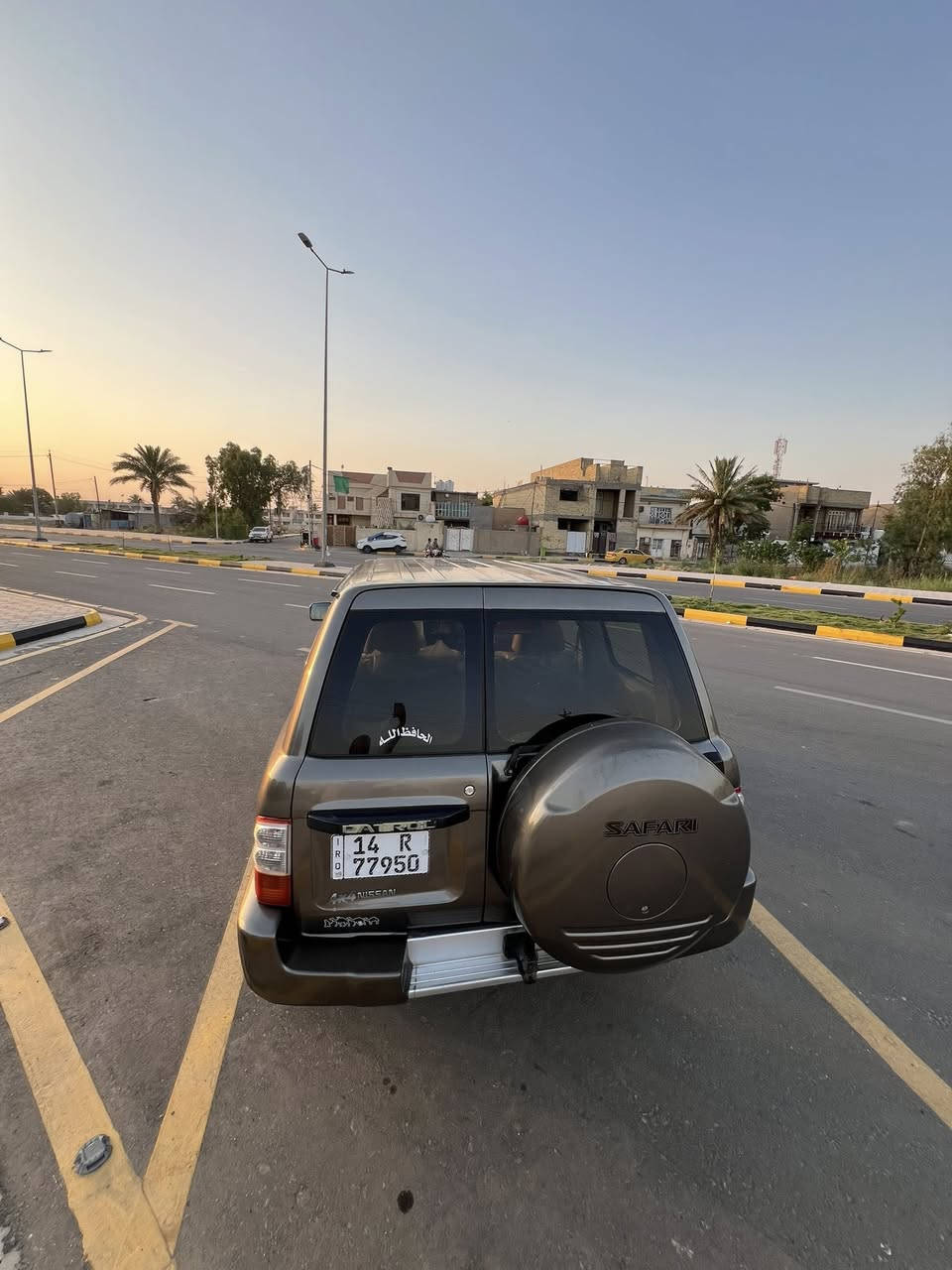 للبيع نيسان باترول سفاري موديل 2003
حجم المحرك 4800 كير اوتو
صبغ عام تغيير لون بيهة ضربة بل جاملغ المامي 
رقم بصرة مشروع وطني سنوية وهزة جديدة 
تبريد شغال فور ويل شغال  السعر 107وبيهة مجال 
مكان السيارة واسط قضاء العزيزية 
*********** ***********
