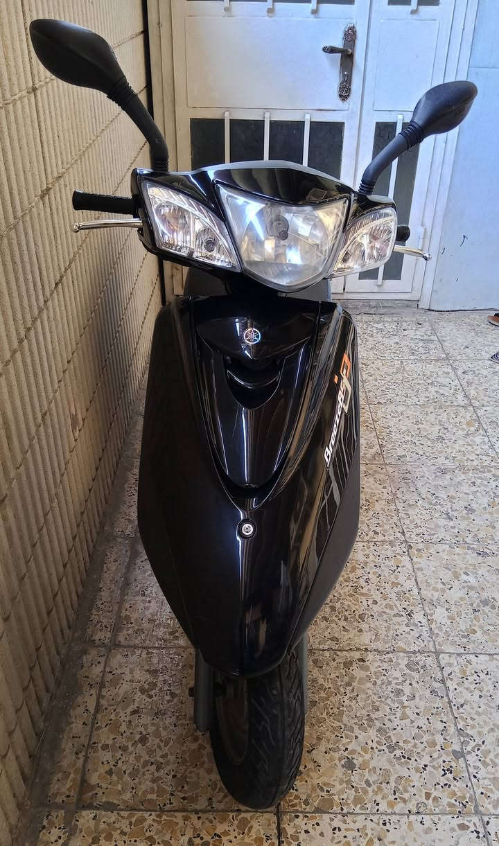 السلام عليكم 
بريز  ببغاء 140 نوزل 
مكينة بلادية كفر بلادي كلها ختم واحد 
كل شي شغال ما بيها اي نقص 
مكان الدراجة بالصالحية 
السعر  950  وبيها مجال قليل 
للاستفسار  ***********
