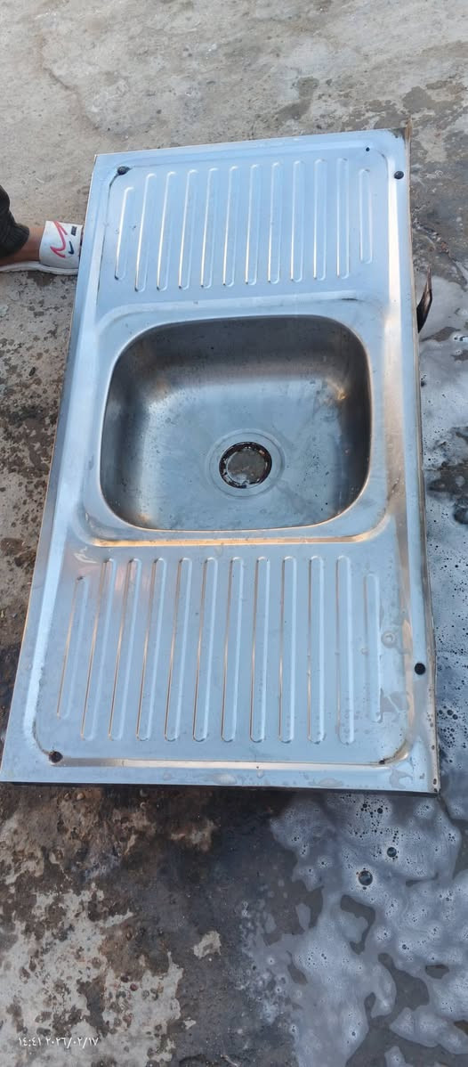 غراض البيع السعر خاص مكان القرنه بهورسعد ***********
