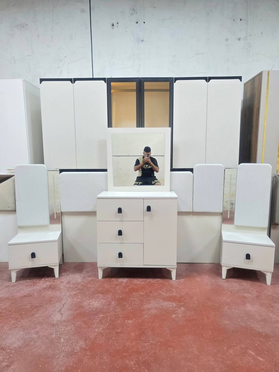 💎💗 غرفة تركي جديده
🛏️ 6 قطع كاملة
💯 نظافة 99%
سرير مخزن +جك
🚪 نظام أبواب مرتب
💸 السعر 525قفل
🪛 شد مجاني
🚚 نقل مجاني
💎داخل بغداد


**إذا كنت صاحب هذا الإعلان وتريد حذفه لأي سبب، رجاءا أرسل رسالة إلى الدعم الفني**