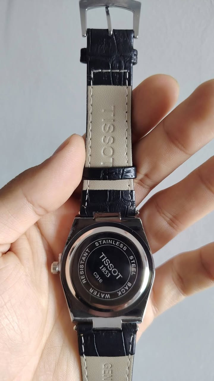 توسوت تيتانيوم تاريخ يومي. سير جلد طبيعي مختم ١٠٠٪  لمنوس مضيئه ليلا وضد الماء سعرها (16) الف دينار ويوجد توصيل


**إذا كنت صاحب هذا الإعلان وتريد حذفه لأي سبب، رجاءا أرسل رسالة إلى الدعم الفني**