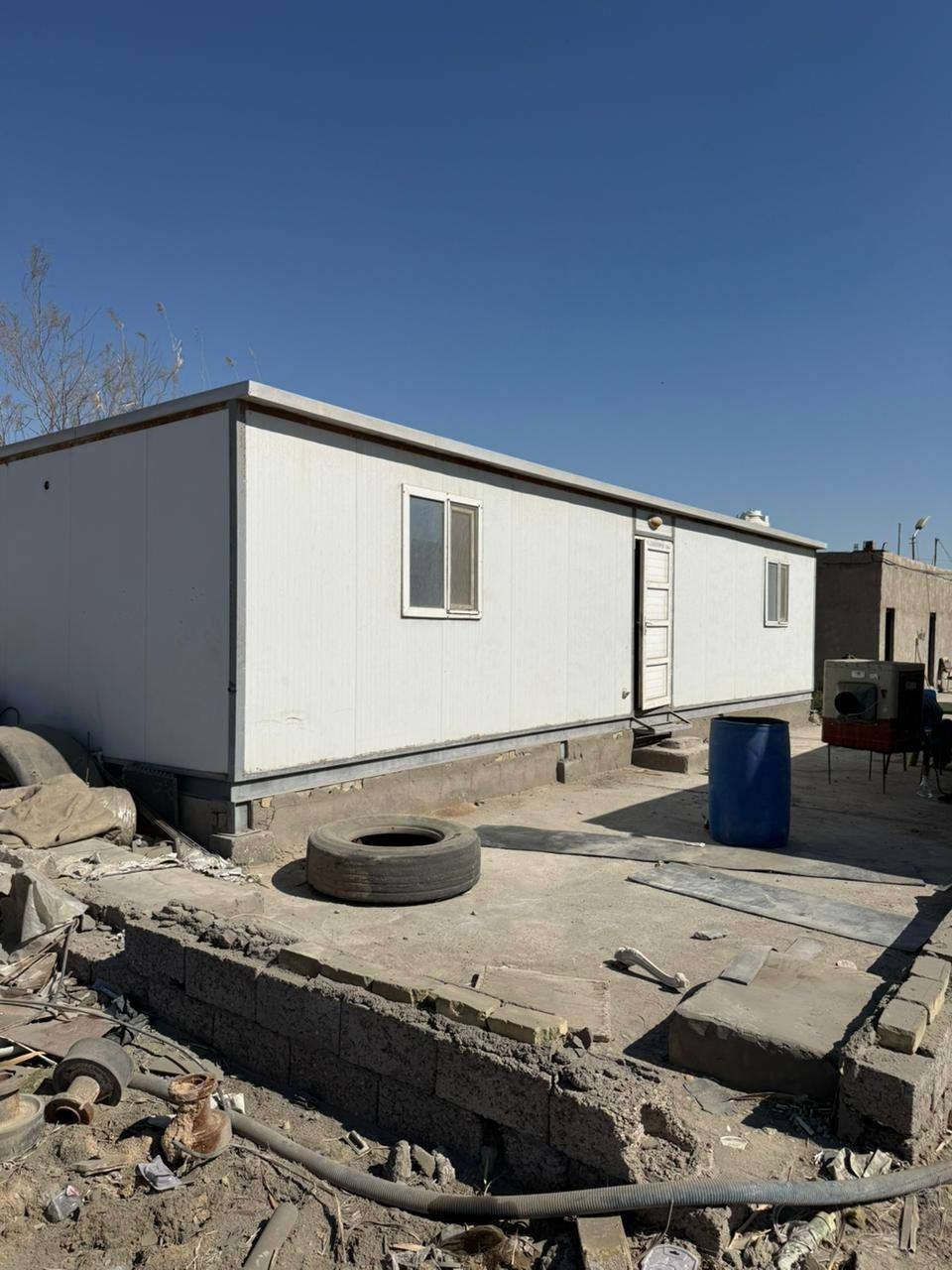 كرفانات للبيع 12متر * 3 غرف 2+حمام والثاني 6متر مكتب ومنام
للأتصال ***********
