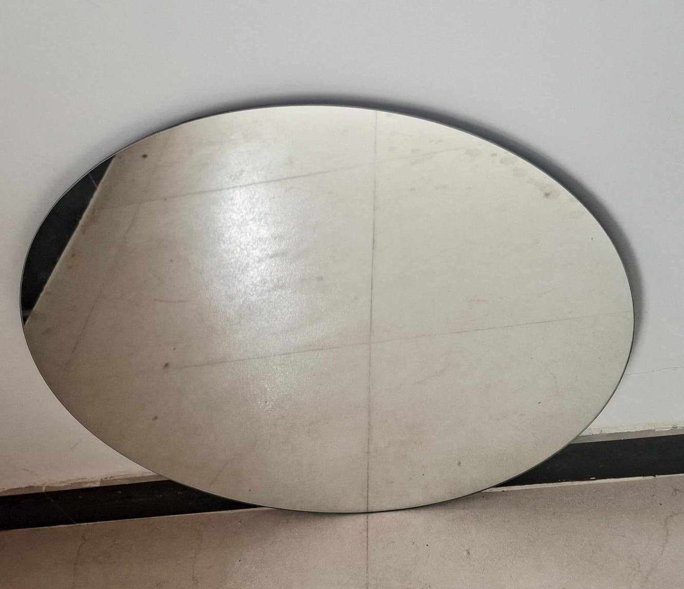 السلام عليكم غراض منزليه للبيع كلمن وسعره الامرايه ٦٥سم ×٦٥سم مدوره جديده والسنادين زوج ارتفاع ٤٥ سم وعرض ٣٠سم قويات ونضيفات جدا والثلاجه نوعيته من شركه زيبال شرط كوريه بخاخات وليست تجميد بابتين وتفاصيله موضحه بالتصوير الاسعار خاص او الاتصال عله الرقم ***********
