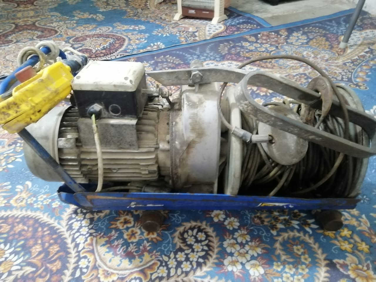 سلام عليكم الغوالي ماطور إيطالي لبيع بس ماطور عوزه بس كلج مالته يخرط الشراي يتصل بالخدمه مكاني واسط العزيزيه واسط العزيزيه ***********
