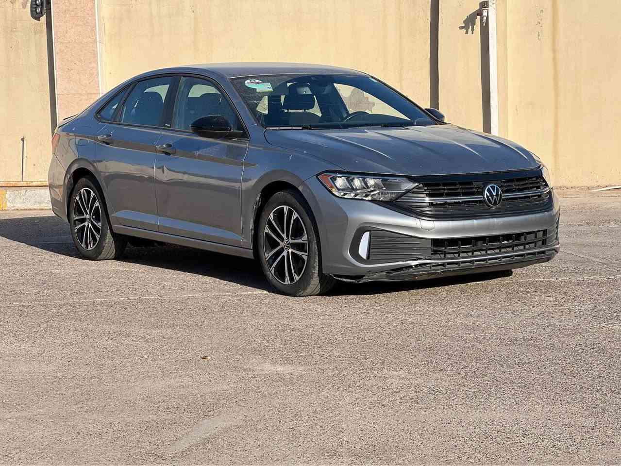 فولكس واكن جيتا 2024
137$ومجال
ضرر باب سايق و شبر باب غلفي و اشوه ي قباغ صندوق صبغ بجم كپص بدون ايرباك 
مواصفات 
شاشه الكتروني 
شغال 
ويل كروم 
كشنات هيتر 
مكان سيارة عقره 
اتصل واتساب ***********☎️ أربيل, العراق
