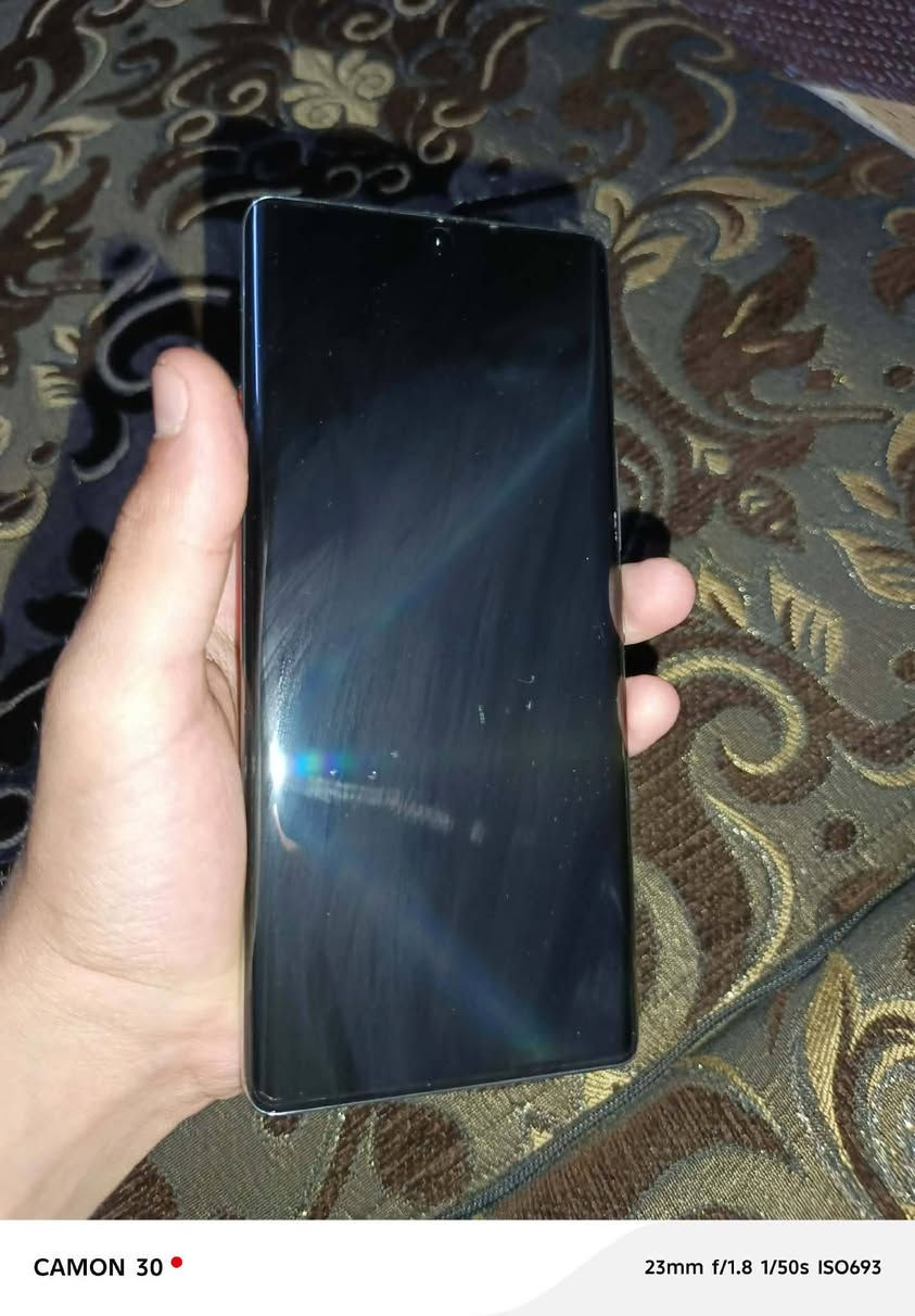 للبيع تكنو كامون 40 برو 5G
شرط نضافه 100/100
شرط مامفتوح 
رام 16
ذاكره 256
شاشه اموليد مقوسه 144hz
ضد الكسر والماء
مع كامل ملحقات 
ماصارلي شي من اخذتو 
السعر 370 قفل


**إذا كنت صاحب هذا الإعلان وتريد حذفه لأي سبب، رجاءا أرسل رسالة إلى الدعم الفني**
