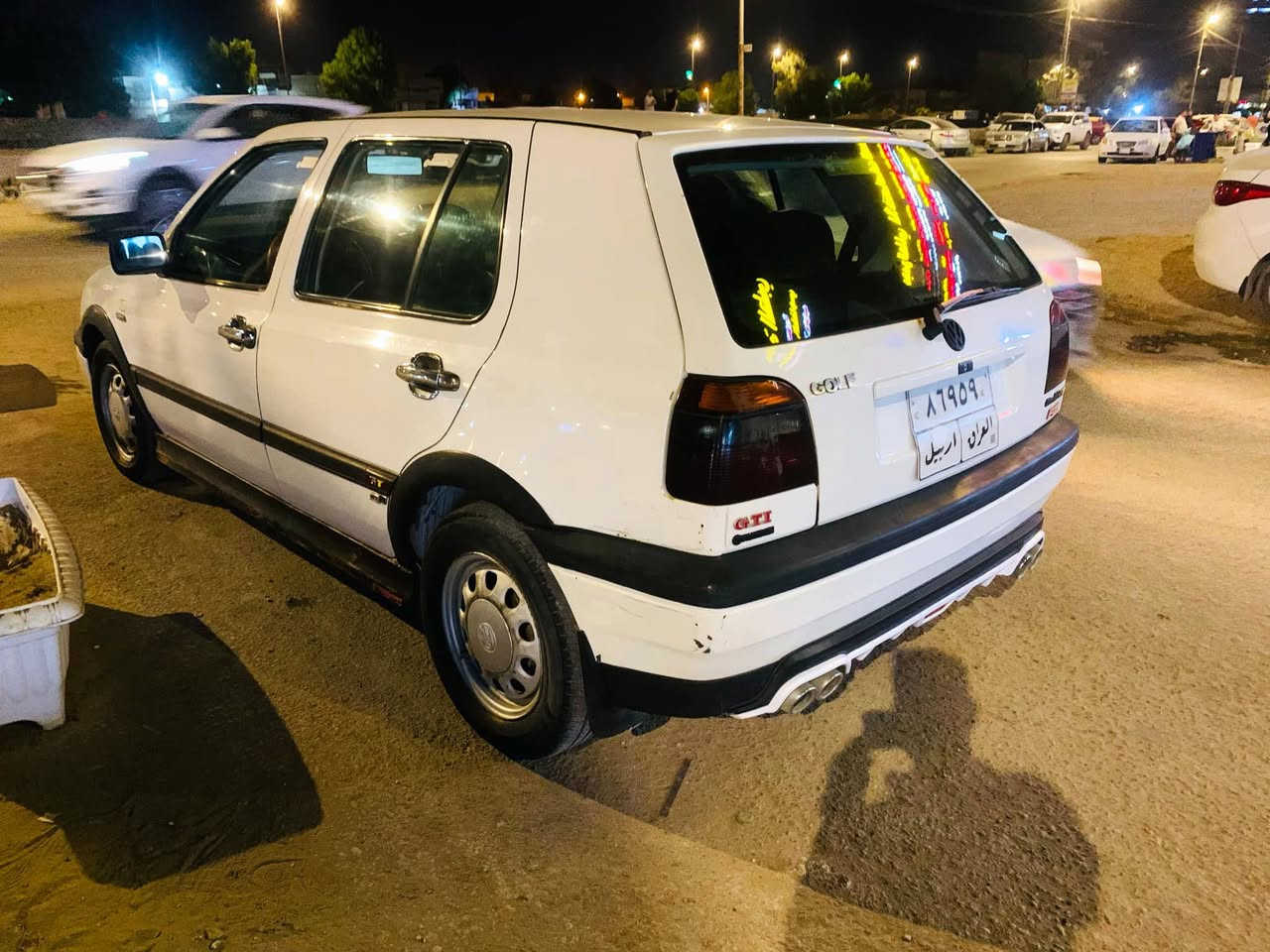 السلام عليكم ورحمة الله وبركاته
#للبيع 
♦️♦️♦️♦️  گولف ♦️♦️♦️♦️
♦️ موديل 1992 
♦️ اللون ابيض 
♦️ مكينة 1800 
♦️ گير عادي 
♦️ تخم تاير جديد 
♦️ حدادية جديدة 🛠️
♦️ مكينة جديدة 🛠️
♦️ منضومة ماء جديدة 🫧🫧
♦️ منضومة تبريد جديدة ثلج ❄️❄️
♦️ كهربائيات بلادي 
السيارة بلادي عدا البنيد مصبوغ جمالية 
السيارة خير من الله تجي تشوف بعينك 
 ترايك للبصرة 
 السيارة رقم اربيل تحويل مباشر 
 ♦️ السعر 55 بيها مجال بسيط 
مكان السيارة بابل 
للتواصل : ‏‪***********‬‏
