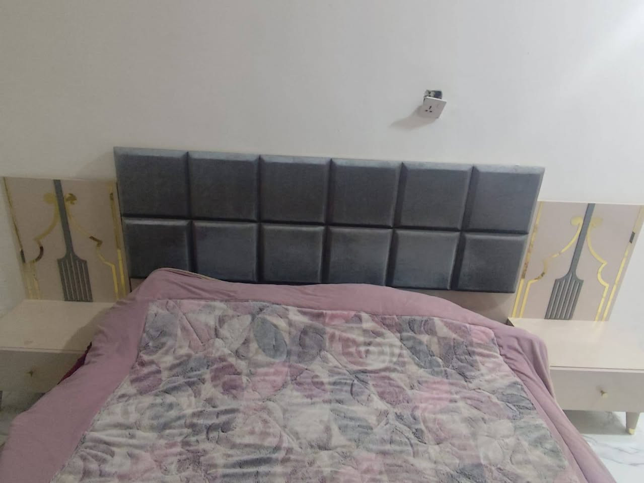 سلام عليكم غرفه للبيع سعر 500بيه مجال أي ضرار مابيه العنوان بغداد شراي يتفضل خاص


**إذا كنت صاحب هذا الإعلان وتريد حذفه لأي سبب، رجاءا أرسل رسالة إلى الدعم الفني**