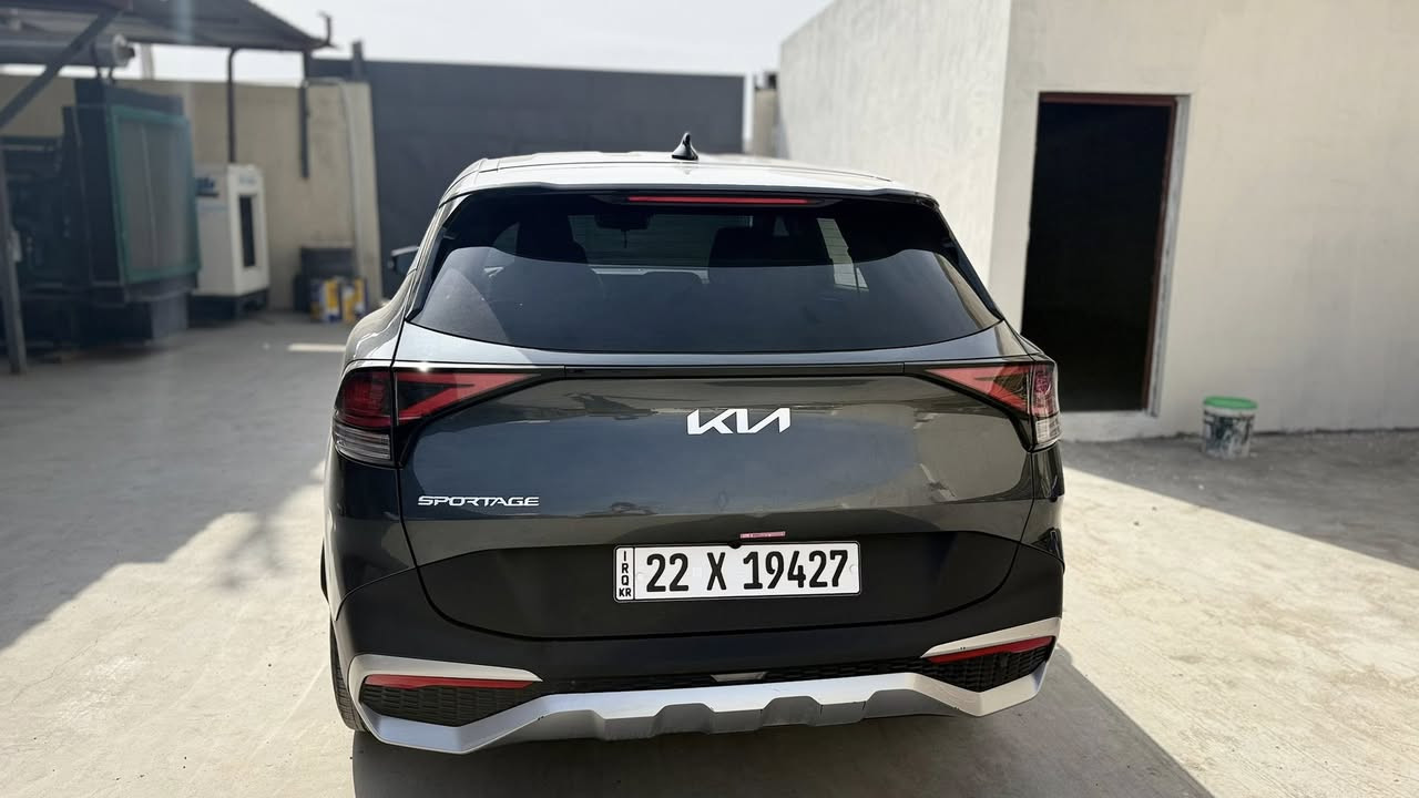 سلام علیکم ورحمة الله
@للبيع  كيا سبورتج 2024 EX وارد امريكي 
المسافة المقطوعه 25 الف
رقم اربيل الجديد
ضرر بسيط تبديل باب نفس الون
يعني بدون صبغ السيارة
بدون ايرباك
2500 محرك_ 
كشنات جلدد-تدفئه كشنات امامي
كرسي السائق كهربائي -شاشه كبيره وشاشه عرض
تبريد شاشه لمس -حساسات امامي خلفي
رادر امامي وخلفي-نقطه عمياء
تحديد مسار _مثبت سرعة
هاند بريك كهرباء_شحن لاسلكي
شحن تايب سي_حساس ضغط اطارات
مانع انزلاق_نظام ترحيب
ویل کب_مانع تصادم_ اضاءة led و زينون
اتصل /*********** أو واتساب

