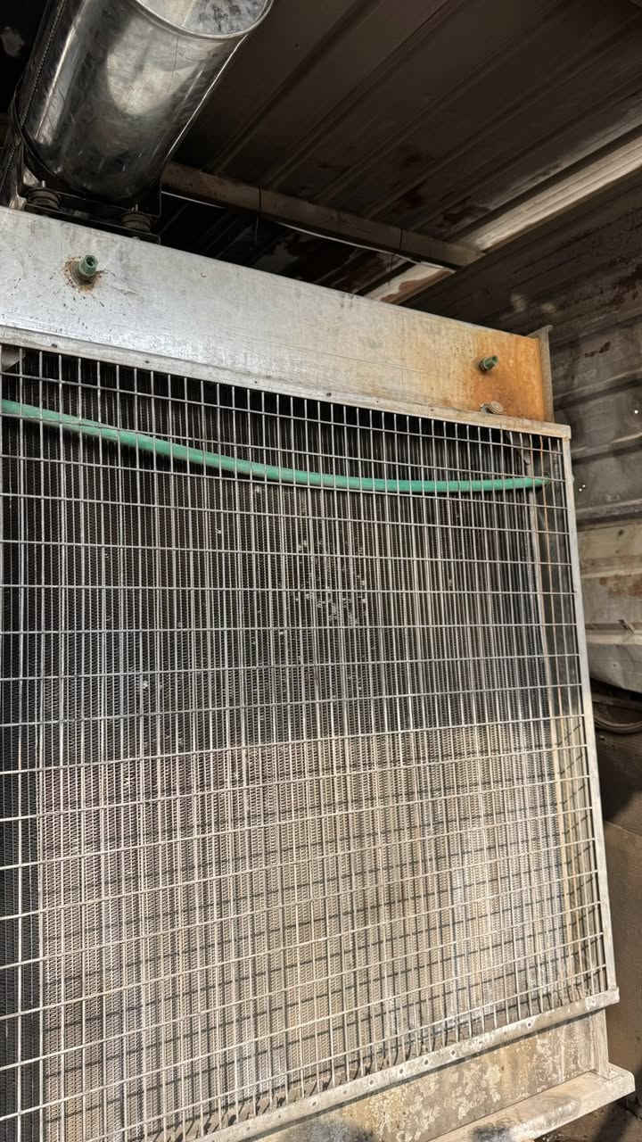 مولد شتاير 24ولف
بيهاتبخير بيها تنقيص 
مربوطه ع موقع تجي افحصلك اشغلك ساعه كدامك ع حمل
راس توليد 250 
راديتر كلر جديد 
السعر 36 ورقه ***********
