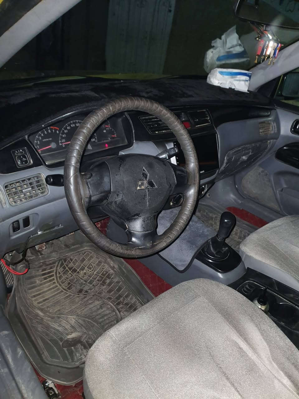 السلام وعليكم  لانسر 2010 كير عادي مكينه 1600 مصبوغه عام 
عارضها 62 وبيها مجال بسيط 
***********
