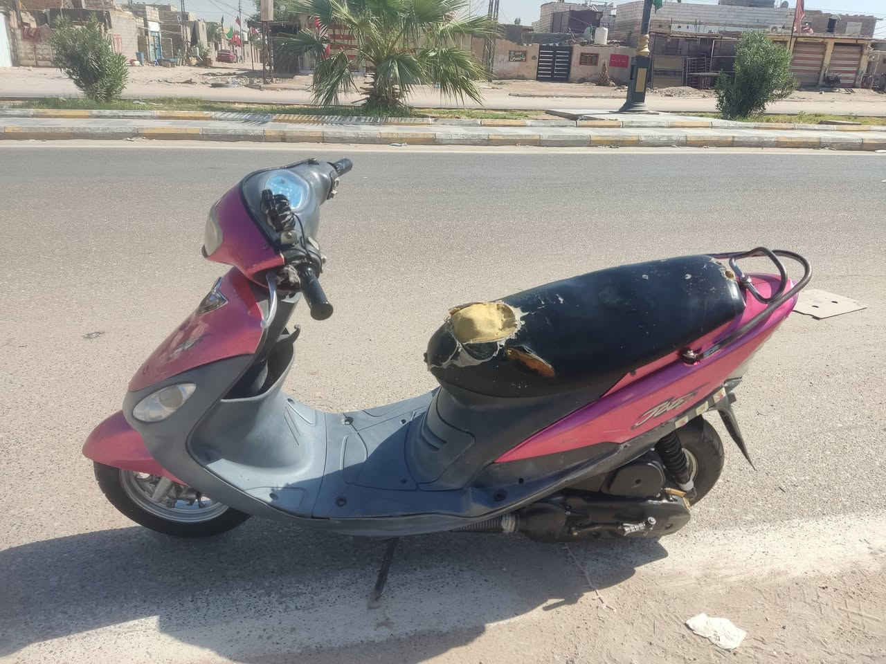 دراجه ماكس منغولي ياباني ماكينه ناعمه شلع ومعدل شغاله كلها اي ناقص ما بيها نقره سلف السعر 400 بيها مجال ***********

