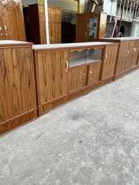 بوفيه ٤ باب سعر ١٥٠ وبيه مجال 07814762411