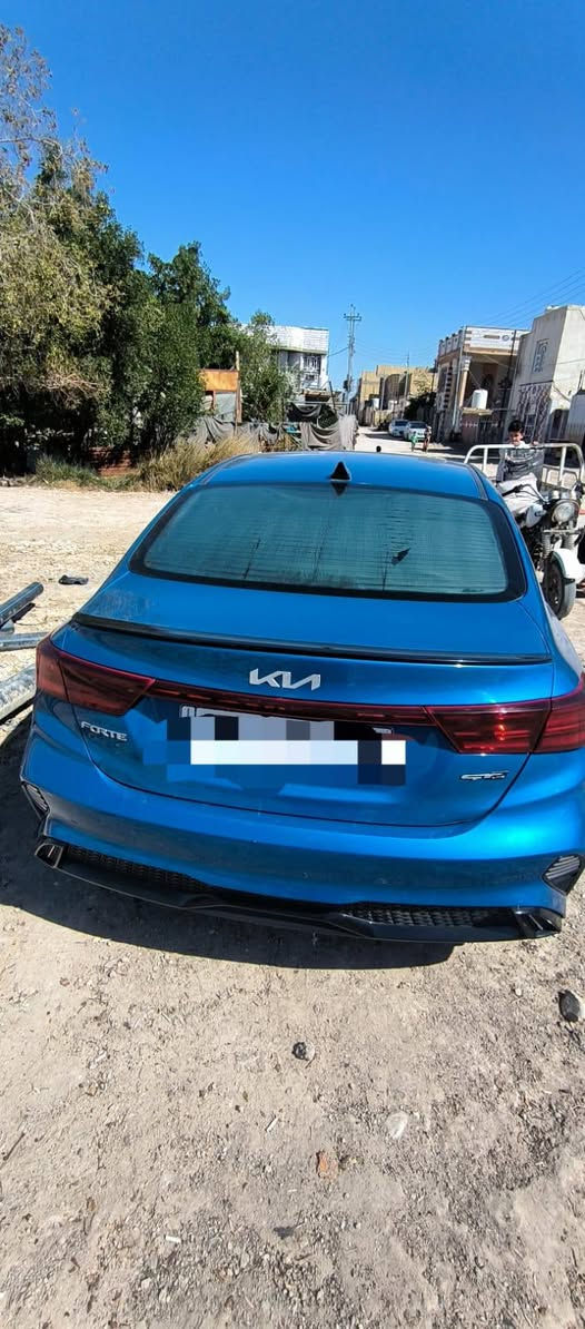 سلام عليكم ورحمه الله
فورتي 2022 جي تي لاين اعلى موصفات 
حره ذي قار بأسمي 
بسعر 125 وبيه مجال 
تفاصيل اكثر اتصل على رقم مكلف بلنشر 

‏‪***********‬‏ 
المكان سوق الشيوخ ذي قار
