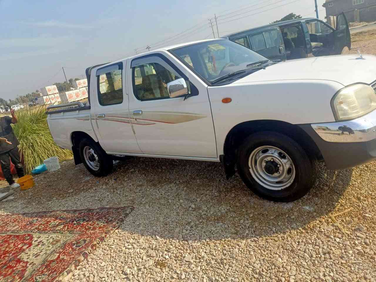 سلام عليكم بيكم نيسان 2009 للبيع  ياباني اصلي رقم نجف بأسمي مشروع وطني بيه ضربه بلبدي بلجاملغ الخلفي 
بارد بالباب اليمن رونين جام كهربائي تخم تاير جديد حدادية جديده مكان سياره النجف مشخاب السعر 117
 وبيه مجال الرقم ***********
