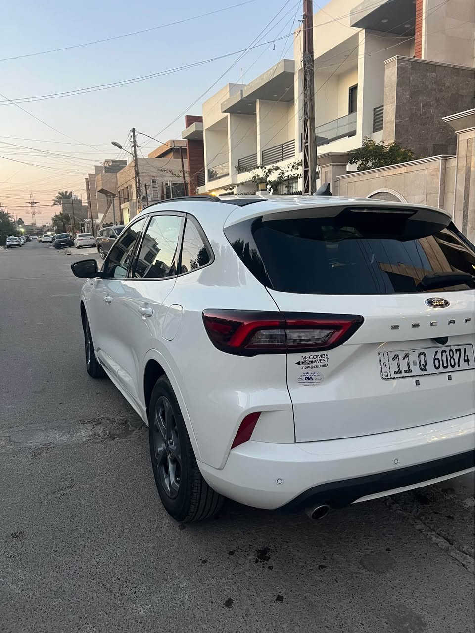 السلام عليكم للبيع فور اسكيب 2023 رقم بغدادباسمي محرك 1500 تيربو 3 بستم سياره اقتصاديه وارد امريكي حادث جاملغ وبنيد السياره جديده ماشيه 10000 فقط السعر 128 ورقه وبيه مجال بسيط مكان السياره بغداد العامريه رقم تلفون *********** بغداد, العراق
