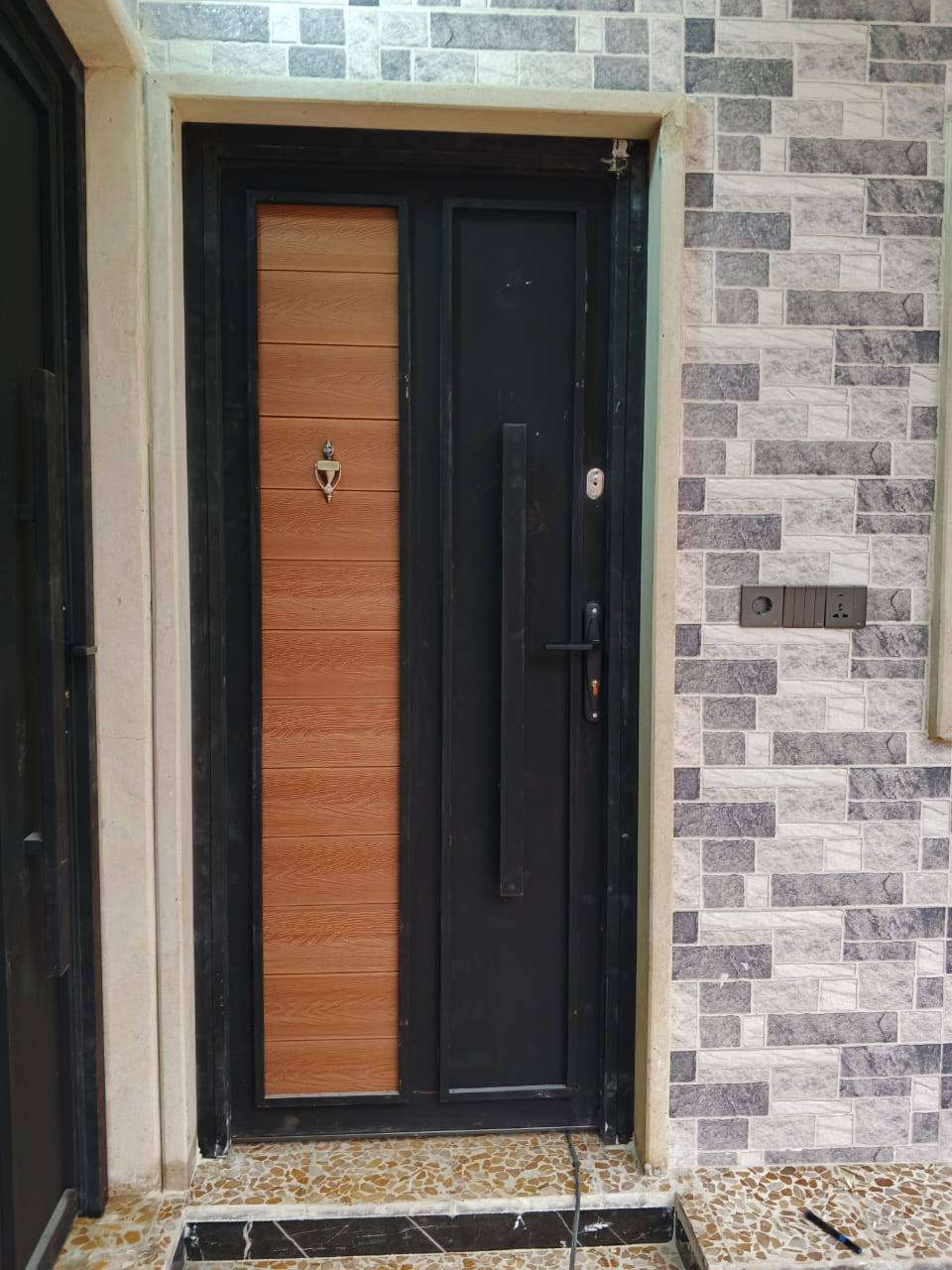 السلام عليكم ورحمة الله وبركاته 
حداد باب وشباك 
الموصل الأيسر صناعة الكرامة 
*********** بي واتس اب 
***********
