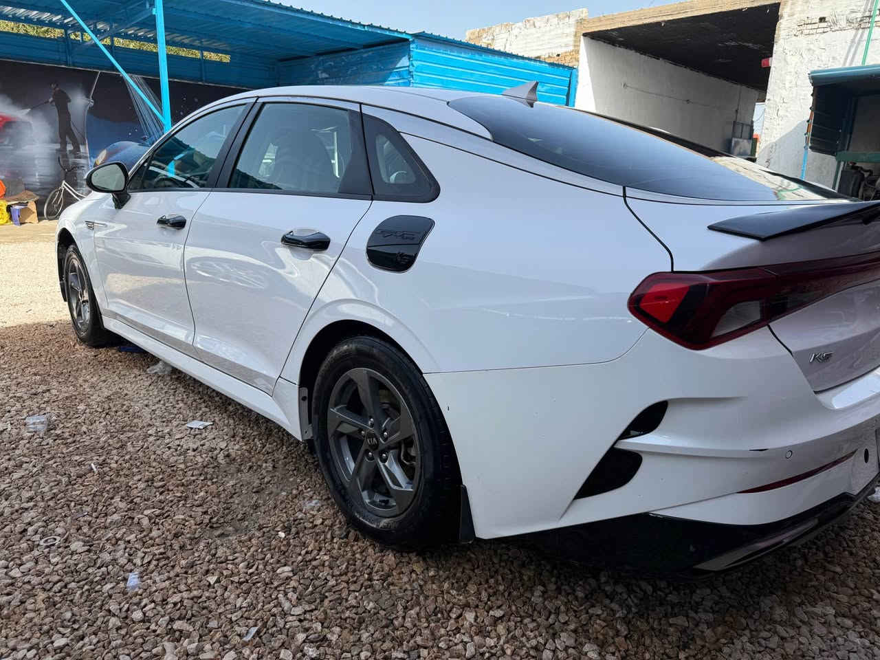 كي فايف للبيع – K5 LXS موديل 2021 معوقين بعدله سنه
السعرر 135$ بيها مجال
ضرر السياره وارد امريكي جاملغ صبغ امامي وبنيد تبديل بدون دواخل 
المواصفات::
 . صندوق ذكي يفتح تلقائيًا عند الاقتراب (Smart Trunk)
 . محرك 1.6 لتر – 4 سلندر قوي واقتصادي
 . كير أوتوماتيك 8 سرعات (أفضل من CVT)
 • أنوار أمامية LED + DRL (نهارية)
 . تشغيل بصمة (Push Button Start)
 . دخول ذكي بدون مفتاح
 . تشغيل عن بُعد (Remote Start)
 . شاشة وسطية لمس 8 إنش تدعم Apple CarPlay وAndroid Auto
 . كاميرا خلفية عالية الوضوح
 . حساسات خلفية 
 . نظام صوتي بـ6 سماعات عالية النقاء
 . تحكم كامل من المقود (صوت – شاشة – مثبت سرعة)
 . مثبت سرعة (Cruise Control)
 . نظام الثبات الإلكتروني ESC + مانع انزلاق ABS
 . مراقبة ضغط الإطارات TPMS
 . وضعيات قيادة (عادي – رياضي – اقتصادي)
 مكاني الديوانيه قضاء الشاميه 
تفاصيل اكثر  ‭***********‬ النجف, العراق
