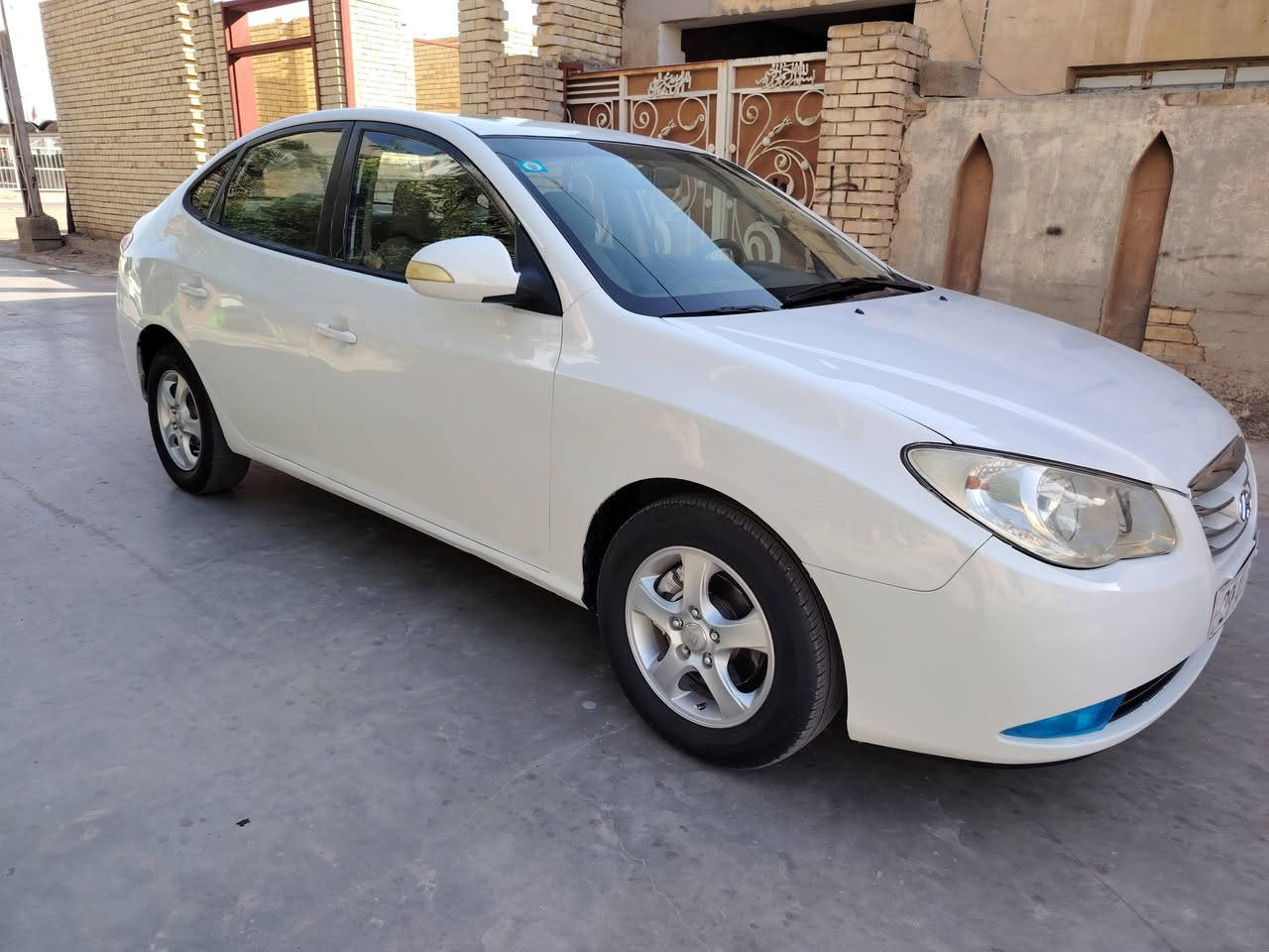 للبيع النترا موديل 2011 خليجي
بيها  رشات صبغ  بيها بارد محرك 1600
تبريد شغال حداديه جديده تخم تاير جاهزه
سعر 88 بيها مجال *********** /***********
