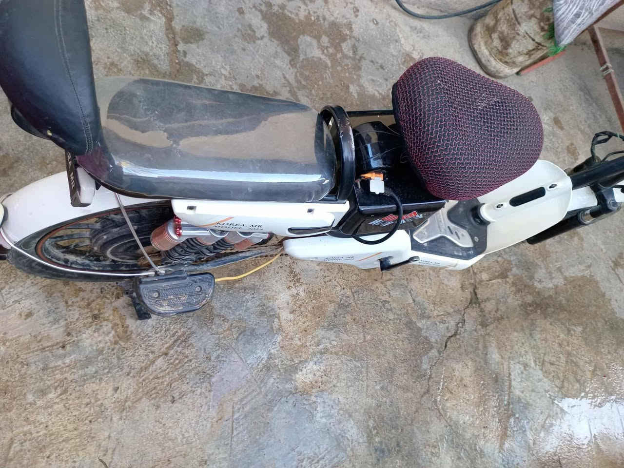 السلام عليكم
يوجد لدينا دراجة شحن موديل 24 السعر 200 الف عنوان ديالى قضاء الخالص 
للاستفسار على هذا الرقم
***********
