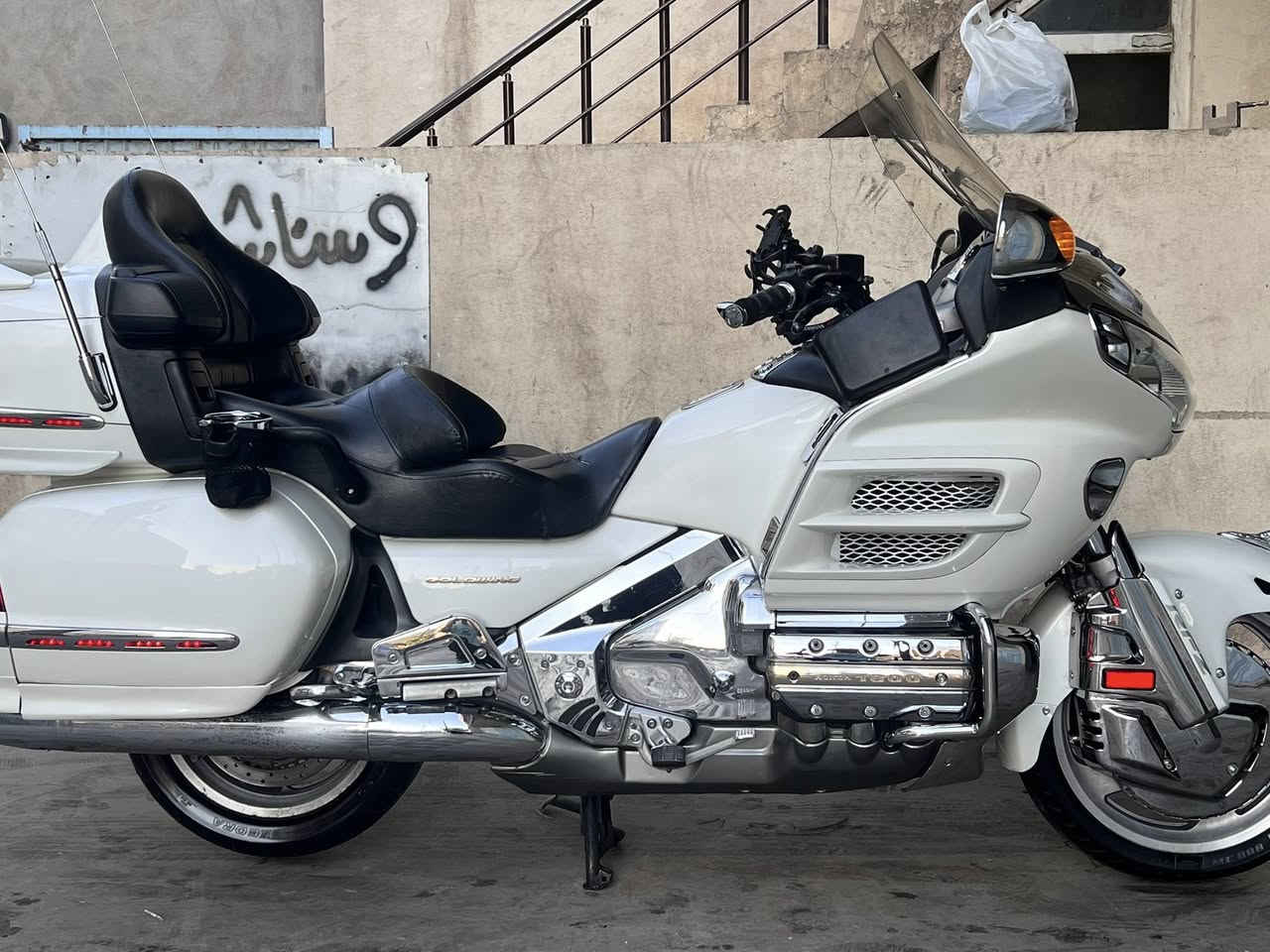 سلام و عليكم 

دراجه گۆلدن ١٨٠٠cc / ٢٠٠٥.    للبيع 
 رقم موصل تحويل ثاني يوم
مابيهه حادث 
ماشيه ١١٩
ياباني 
دراجه ما بيهه اي نواقص 
صماعات جبيره 
كامل نيكل 
محرك نيكل 
تايه ره ت جدد
مكان سليمانيه
***********
